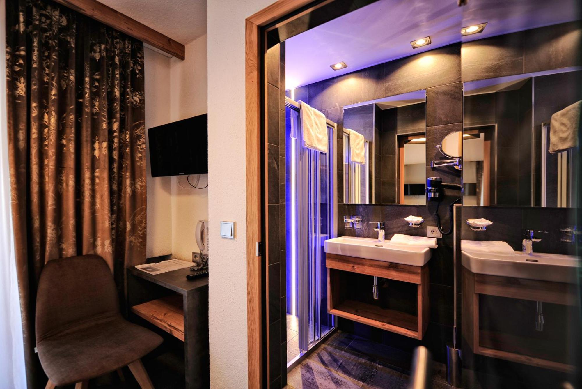 Hotel Fatlar Ischgl Bagian luar foto