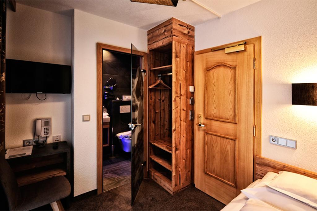 Hotel Fatlar Ischgl Bagian luar foto