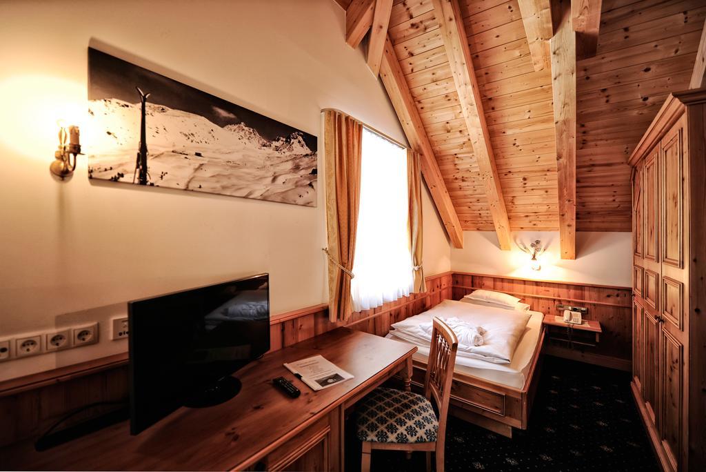 Hotel Fatlar Ischgl Bagian luar foto